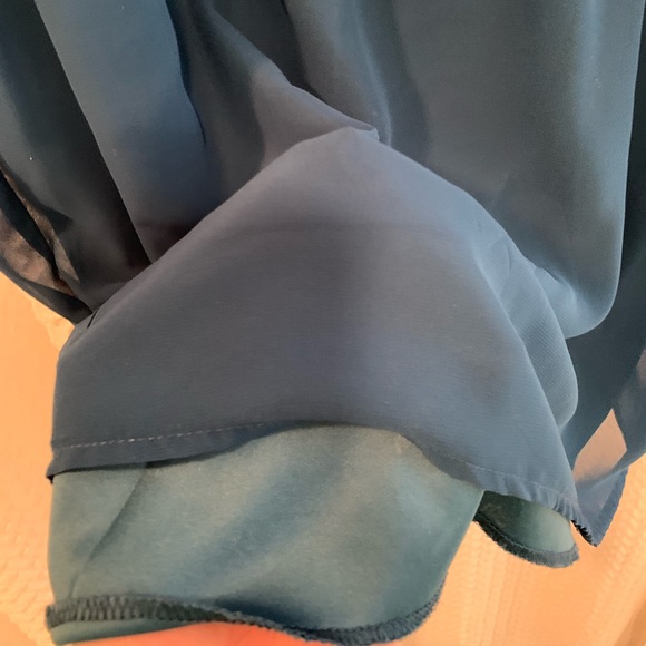 👗 Dress - Picture 4 of 6